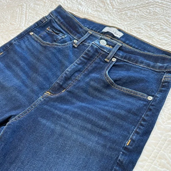 CHICO'S Embroidered Ankle Jeans - So Slimming Girlfriend - Picture 12 of 14